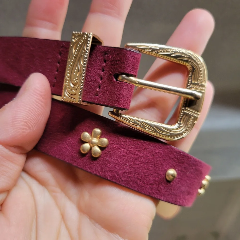 ❤️🩷❤️Kids girls maroon faux suede studded gold belt 30